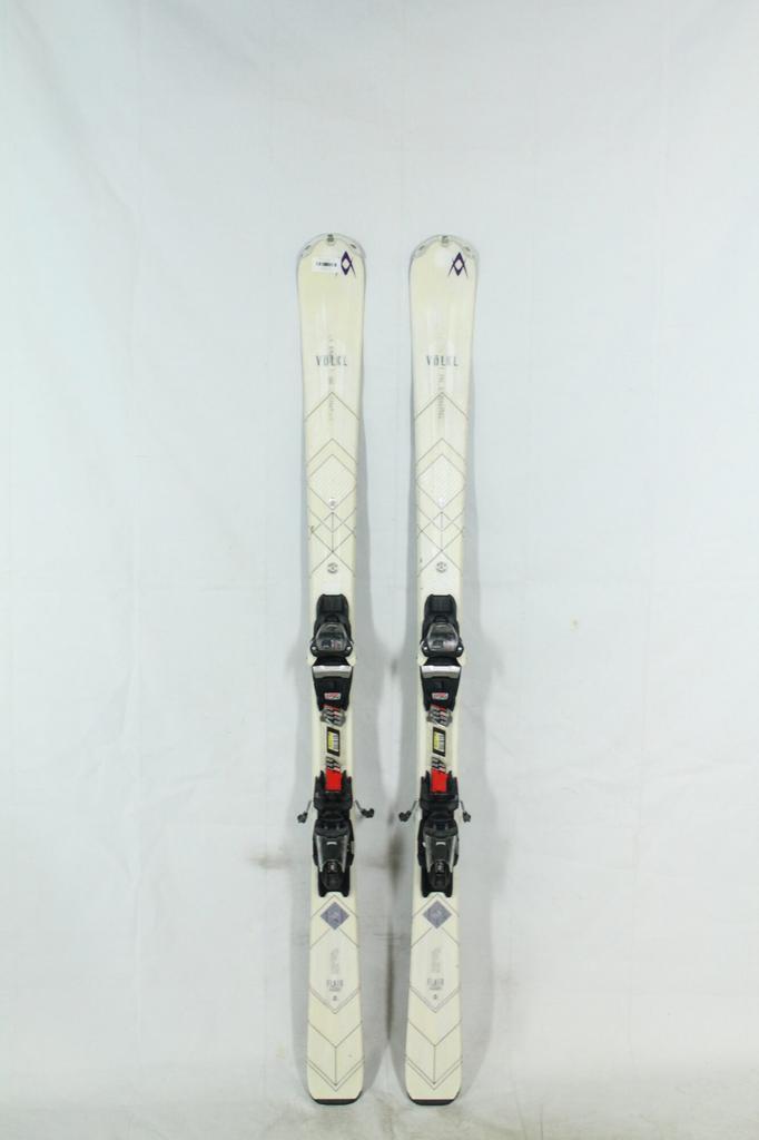 Refurbished - Ski - Volkl Flair white - 156, Sport en Fitness, Skiën en Langlaufen, Ski, 140 tot 160 cm, Gebruikt, Overige merken