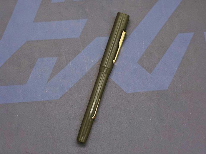 The varsity pen - Vintage - Zonder minimumprijs - Vulpen, Verzamelen, Pennenverzamelingen