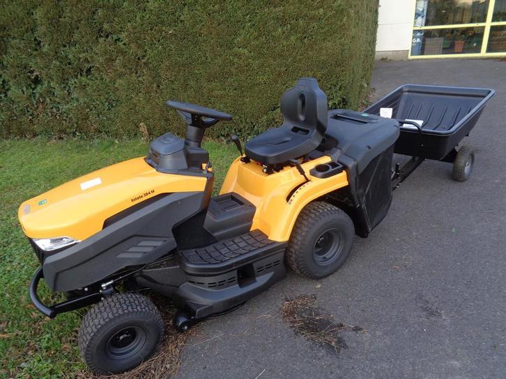 nieuwe Stiga  Estate zitmaaier 84 cm   met kipkar  414cc, Jardin & Terrasse, Tondeuses autoportées, Enlèvement