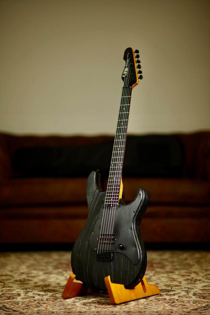 ESP LTD SN-1 HT | Black Blast, Muziek en Instrumenten, Snaarinstrumenten | Gitaren | Elektrisch, Verzenden