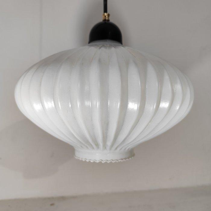 Plafondlamp - Opaline glas - Opaline Art Deco lamp, Antiek en Kunst, Antiek | Verlichting