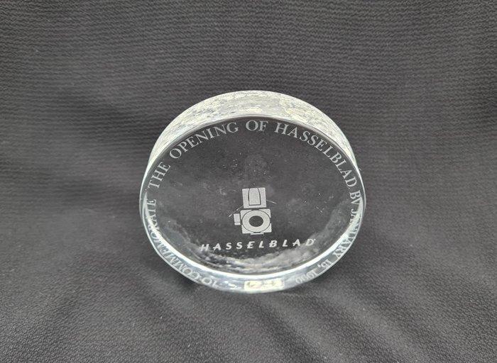 Hasselblad Handmade Presse-papier To commemorate the, TV, Hi-fi & Vidéo, Appareils photo analogiques