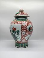 Vase balustre - Porcelaine - Chine - Familie Verte