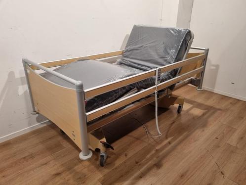 Wissner Bosserhoff #27 Elektrisch Hoog Laag Thuiszorg-bed, Diversen, Verpleegmiddelen, Zo goed als nieuw, Verzenden