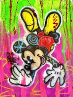 Outside - Mickey Mouse - fluo