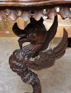 Bijzettafel - Walnoot - Tafel met draak, Antiek en Kunst