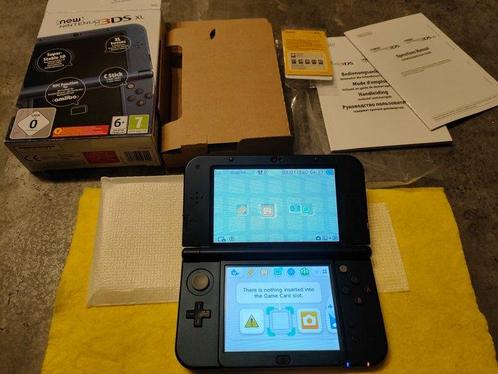 Nintendo - New 3DS XL - Dual IPS - New from collection 10/10, Games en Spelcomputers, Spelcomputers | Overige Accessoires