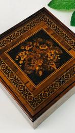 Sieradendoos - Mahonie, Esdoorn, Walnoot, Ebbenhout -, Antiek en Kunst