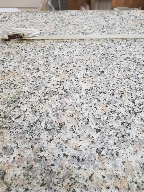 Granit Rosé Sarde flammé 50x50x2 42m² liquidation stock, Doe-het-zelf en Bouw, Tegels, Ophalen