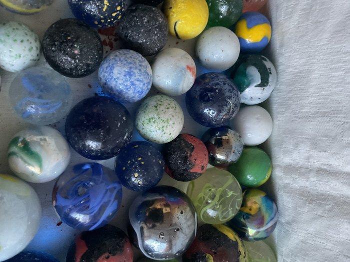 Vintage jaren 70 knikkers ( bonken) - Knikkers Grote, Antiek en Kunst, Antiek | Speelgoed