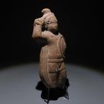 Oud-Egyptisch Terracotta Beeld van een Nubische krijger. 1e