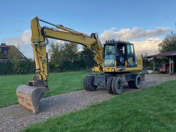Online veiling - 2011 Komatsu PW160-7EO Banden graafmachine beschikbaar voor biedingen