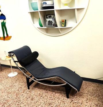 Cassina - Charlotte Perriand, Le Corbusier - Chaise longue - beschikbaar voor biedingen