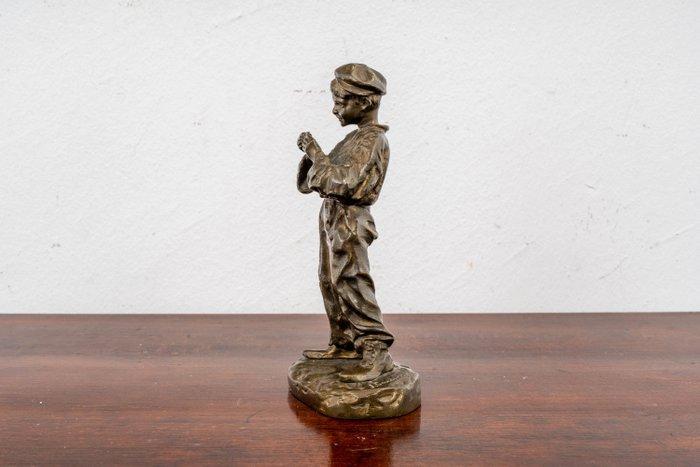 José Cardona (1878-1923) - sculptuur, Figure of a boy - 16.5, Antiek en Kunst, Antiek | Keramiek en Aardewerk