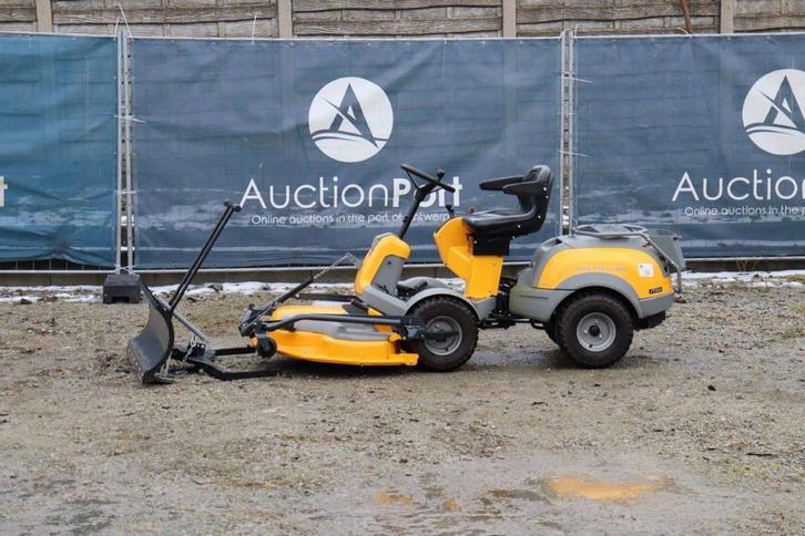Veiling: Zitmaaier Stiga PARK PRO 21 4WD Benzine 14.7kW 2017, Jardin & Terrasse, Tondeuses autoportées, Enlèvement