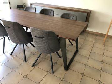 Box eettafel, walnoot (nieuw, outlet)