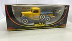 Solido 1:18 - Modelauto -Ford Pickup Sunlight Soap - (code