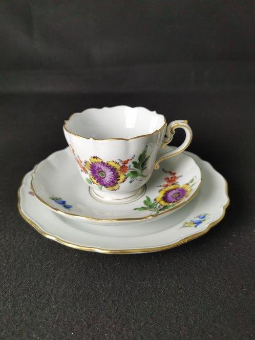 Meissen - Blume - Trio da caffè - 1.Wahl - XX secolo -, Antiek en Kunst, Antiek | Meubels | Tafels