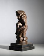 sculptuur - Kongo Yombé-beeldje - Democratische Republiek