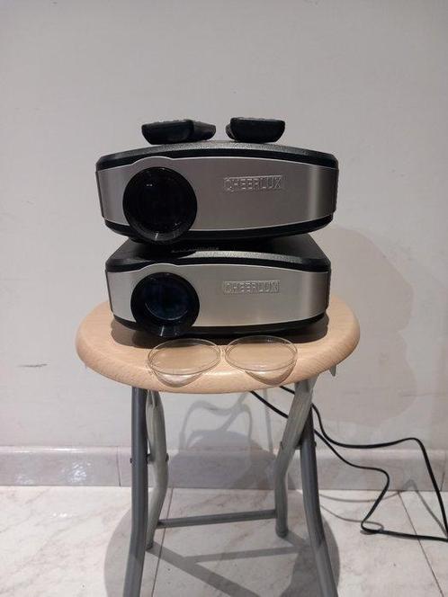 Cheerlux C6 (x2) Videoprojector, Verzamelen, Foto-apparatuur en Filmapparatuur