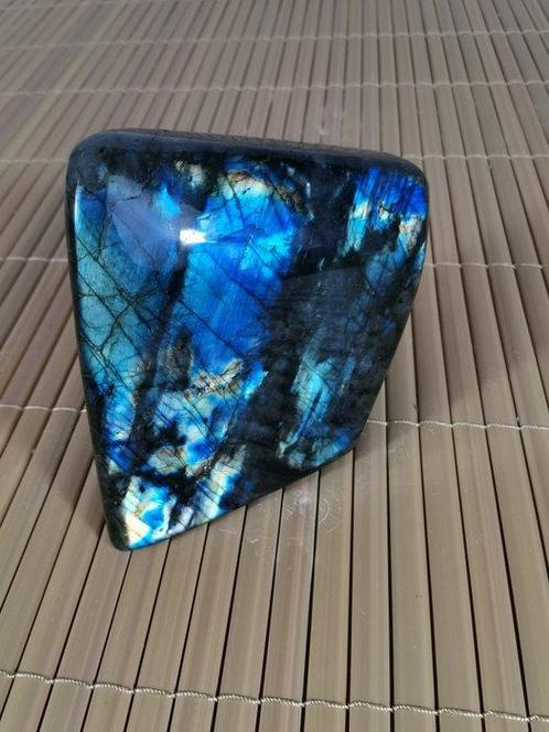 Labradorite bleue très intense de première qualité Poli -, Verzamelen, Mineralen en Fossielen