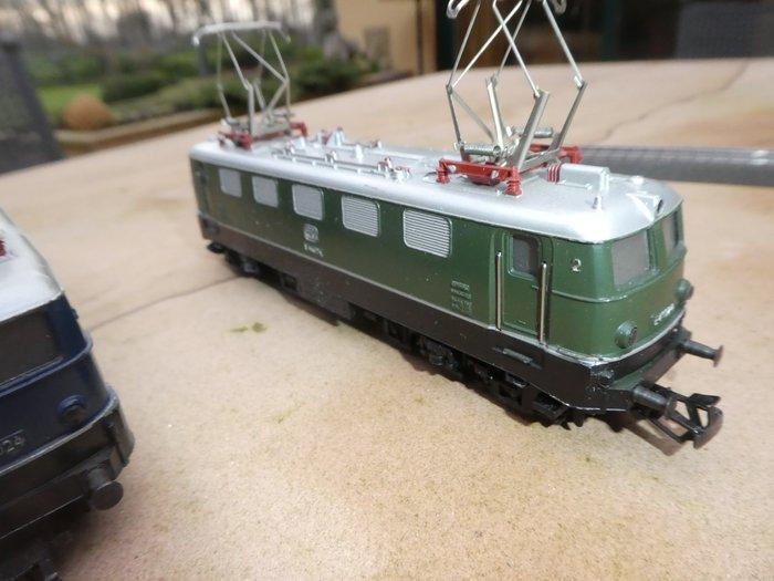 Märklin H0 - 3034/3037 - Elektrische locomotief (2) - 2x, Hobby & Loisirs créatifs, Trains miniatures | HO