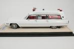 Stamp 1:43 - Modelauto - Cadillac Miller Meteor ambulance -