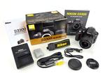 Nikon D3300 + Nikon lens 18-55mm VR + boek Nikon 3300, Audio, Tv en Foto, Nieuw