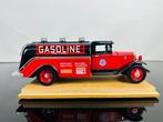 Unique Replicas 1:24 - Modelauto - 1934 Ford Oil Tanker -, Nieuw