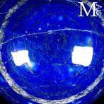 De intense en compacte blauwe kleur. Sphere in natuurlijke