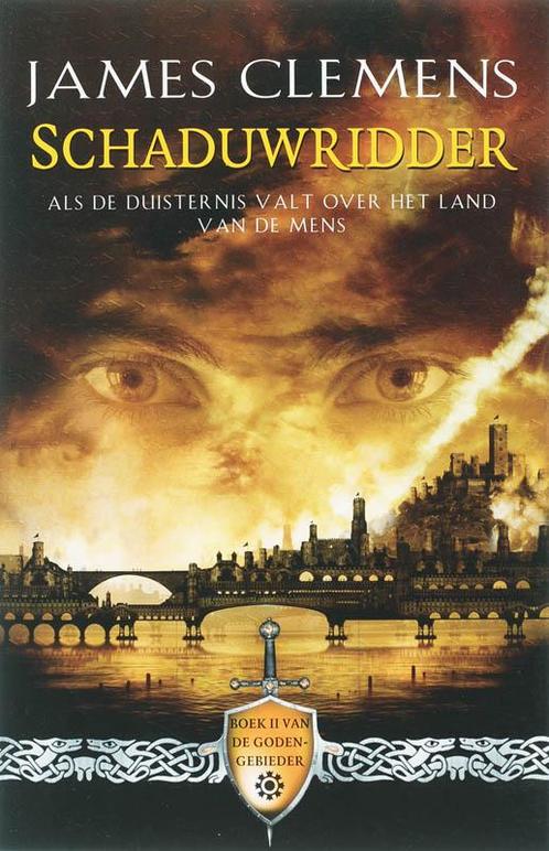 Schaduwridder / De Kronieken van de Godengebieder / 2, Boeken, Fantasy, Zo goed als nieuw, Verzenden
