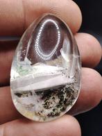 Très beau cristal de quartz fantôme naturel rare et clair,