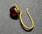 Oud-Romeins Goud Elegante oorbel met een stijlvolle