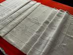 Vroege 20e-eeuwse bedsprei met initialen C.A. - Textiel - 3, Antiek en Kunst
