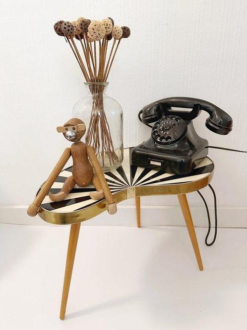 Bijzettafel - Hout, Messing, laminaat - Vertaal naar het, Antiek en Kunst, Kunst | Designobjecten