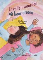 Er vallen woorden uit haar droom 9789490983987, Livres, Livres pour enfants | Jeunesse | 13 ans et plus, John Goessens, Verzenden