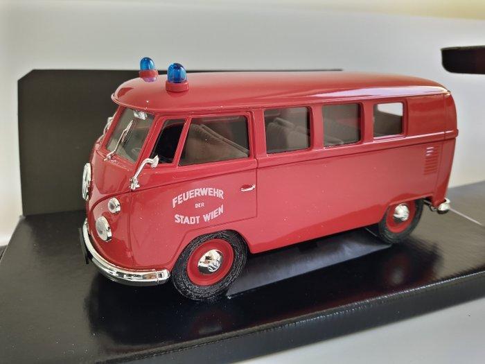 Solido 1:18 - Modelauto - VW Volkswagen T1 Bus Feuerwehr der, Hobby en Vrije tijd, Modelauto's | 1:5 tot 1:12