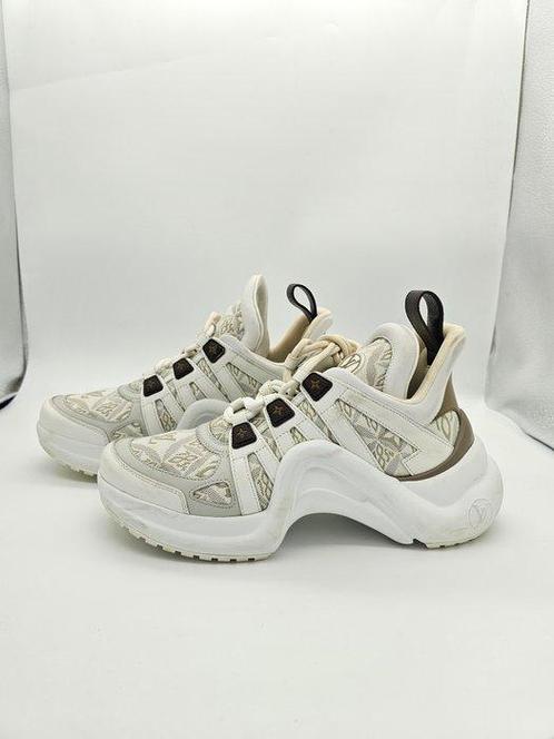 Louis Vuitton - Sneakers - Maat: Shoes / EU 38, Antiquités & Art, Tapis & Textile