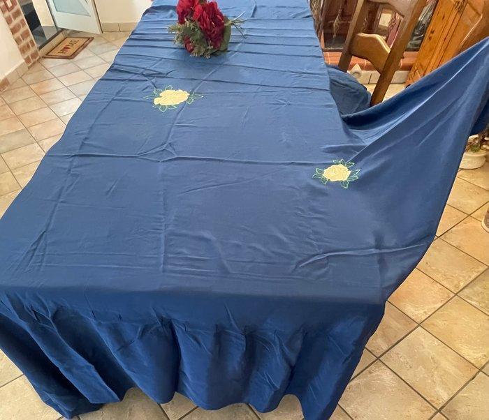 ricami floreali - Bedsprei - 215 cm - 180 cm - dekbed, Antiquités & Art, Tapis & Textile