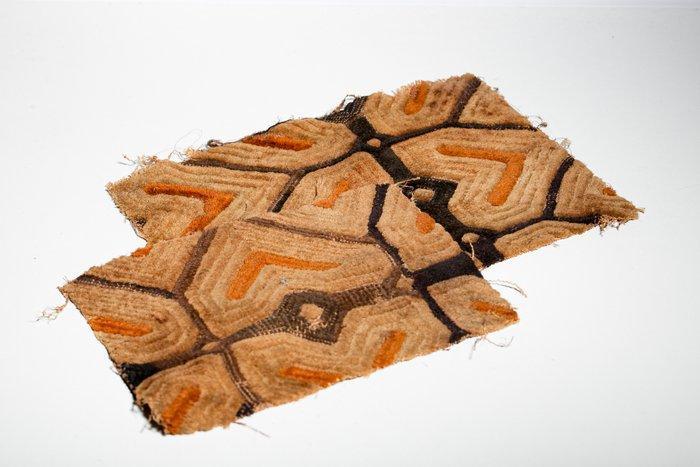 Twee traditionele stoffen - Kuba - DR Congo (Zonder, Antiek en Kunst, Kunst | Niet-Westerse kunst