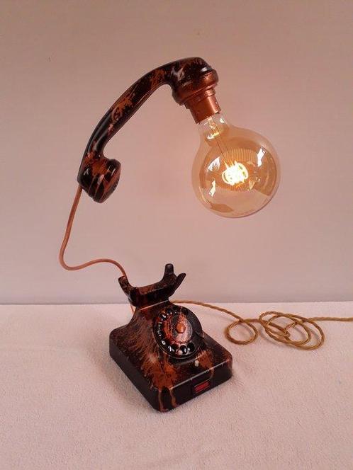 Lampada telefono - Tafellamp - raam - metaal - bacheliet, Antiek en Kunst, Curiosa en Brocante