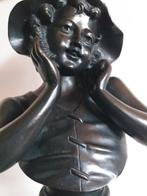 A. Richer - sculptuur, Menina - 35 cm - Gepatineerd brons, Antiek en Kunst, Antiek | Keramiek en Aardewerk