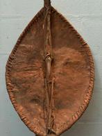 Masai-stamgevechtsschilden, Kenia, gemaakt van buffelhuid en, Antiek en Kunst