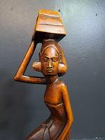 Balinese dame art deco stijl - Statue - Indonésie (Sans prix, Antiek en Kunst