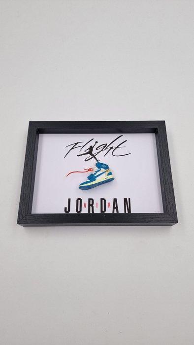 Lijst- Mini Sneaker  AJ1 Air Jordan 1 Off-White UNC, Antiek en Kunst, Kunst | Designobjecten