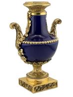 Franklin Mint Marie-Antoinette Flowers of Versailles Vase 24