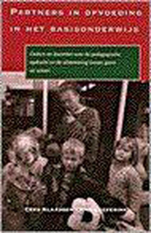 Partners in opvoeding in het basisonderwijs 9789023234234, Boeken, Studieboeken en Cursussen, Zo goed als nieuw, Verzenden