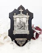 Antiek Wijwatervat - Magnifique bénitier orne dune scene, Antiek en Kunst