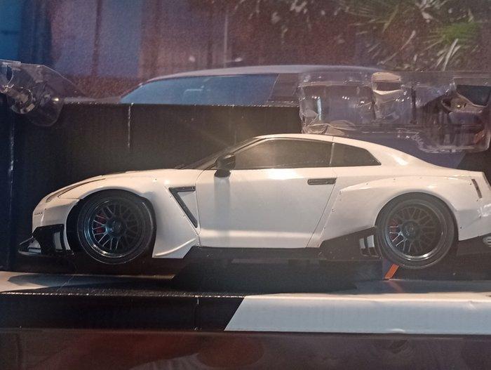 Minichamps 1:18 - Model sportwagen - Nissan Skyline GT-R -, Hobby en Vrije tijd, Modelauto's | 1:5 tot 1:12