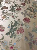 EXCLUSIEVE SAN LEUCIO LAMPASSO STOF (goudkleur) - 270x280 cm